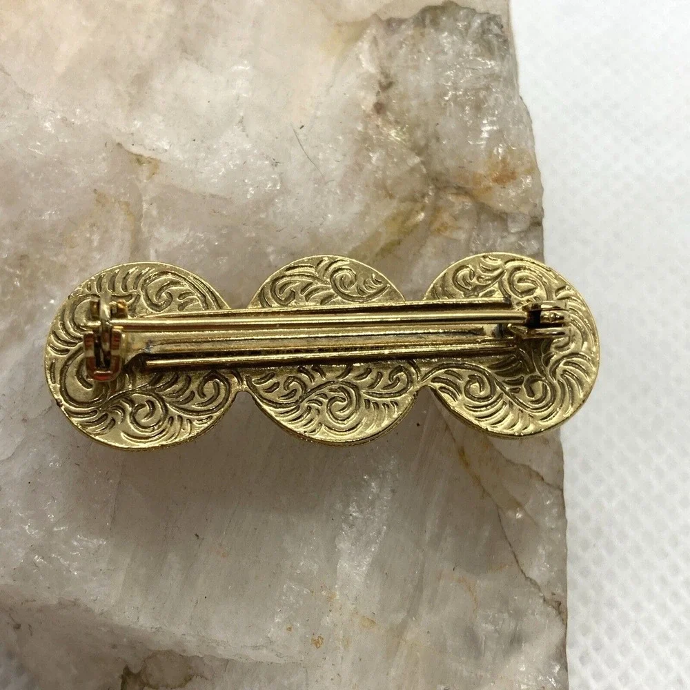 Vintage Lot of 3‎ Gold Tone Pin Brooch Organic Shapes Red Rhinestone Round